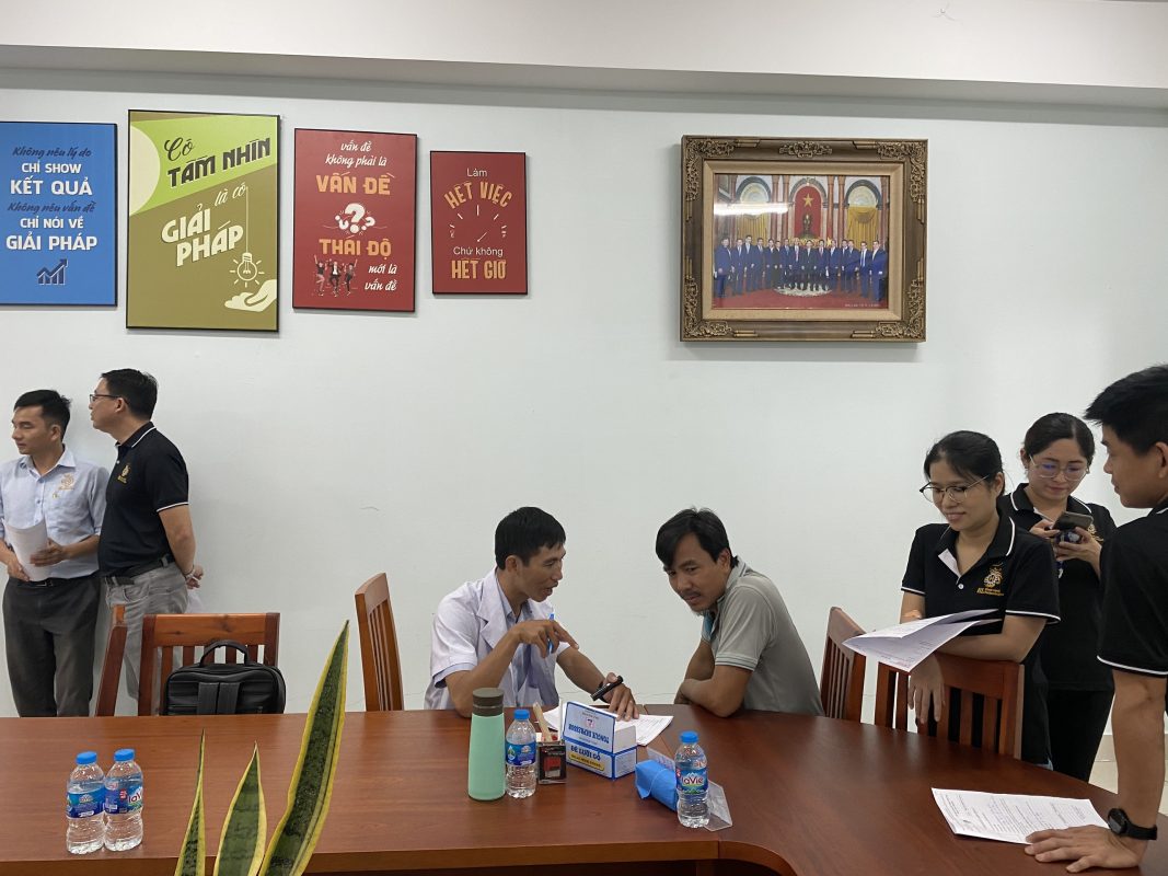 Khám sức khỏe định kỳ 2024 công ty Huỳnh Long Hình 5