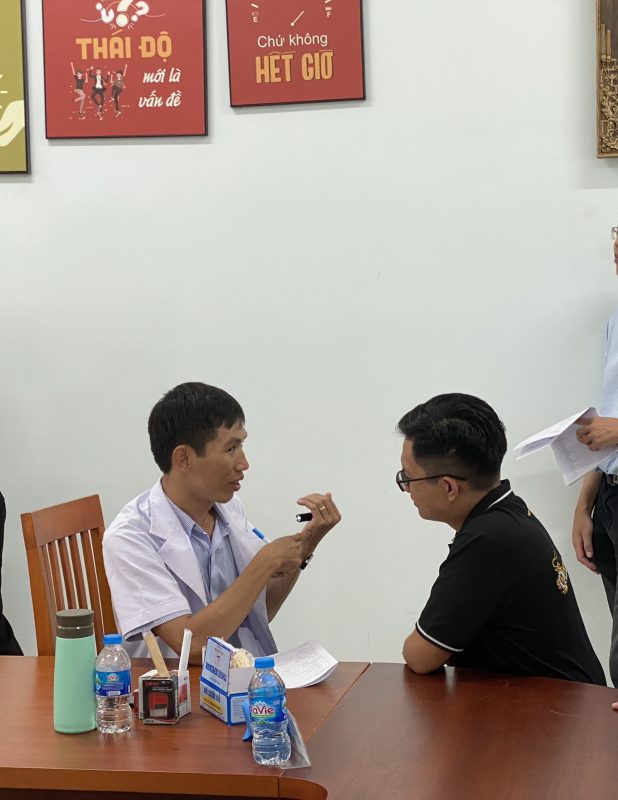 Khám sức khỏe định kỳ 2024 công ty Huỳnh Long Hình 9