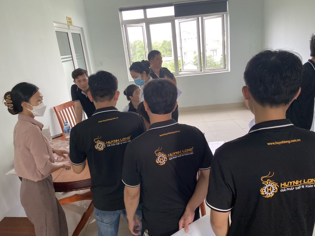 Khám sức khỏe định kỳ 2024 công ty Huỳnh Long Hình 2