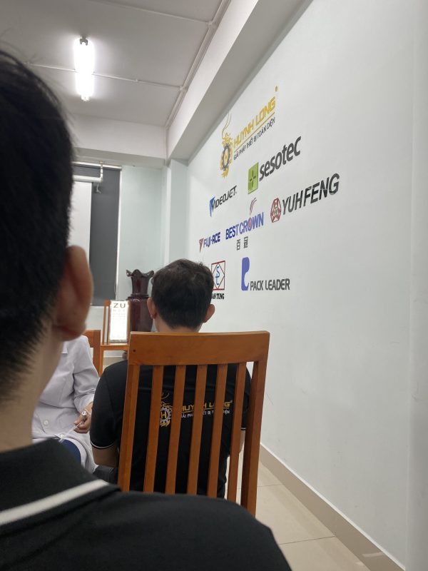 Khám sức khỏe định kỳ 2024 công ty Huỳnh Long Hình 12