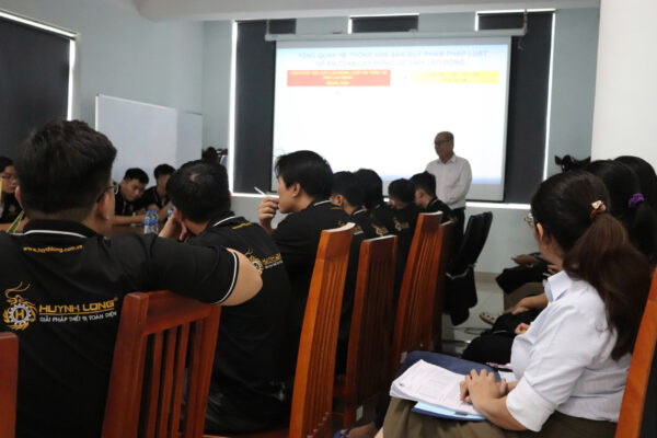 Huấn luyện An toàn vệ sinh lao động 2024