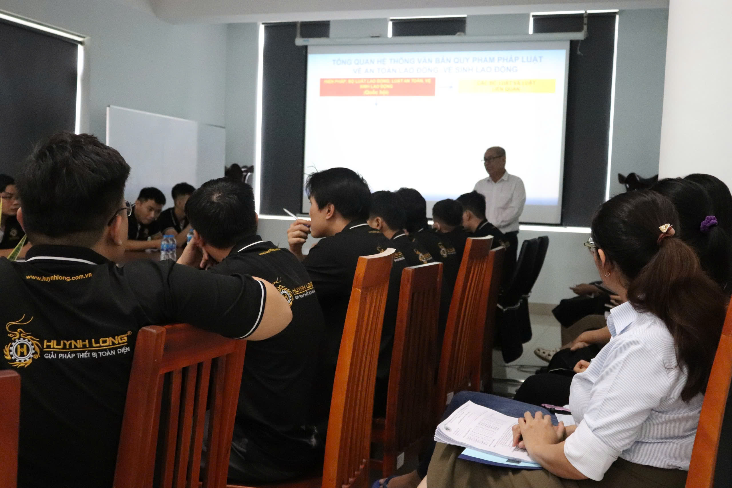 Huấn luyện An toàn vệ sinh lao động 2024