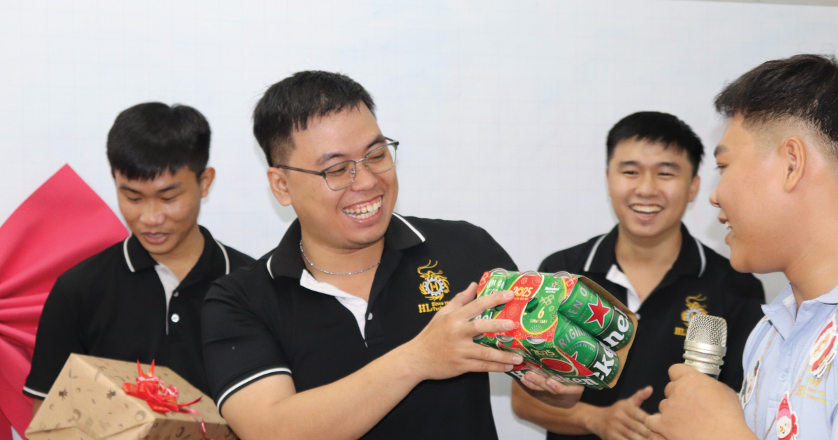 Giáng sinh 2024 công ty Huỳnh Long