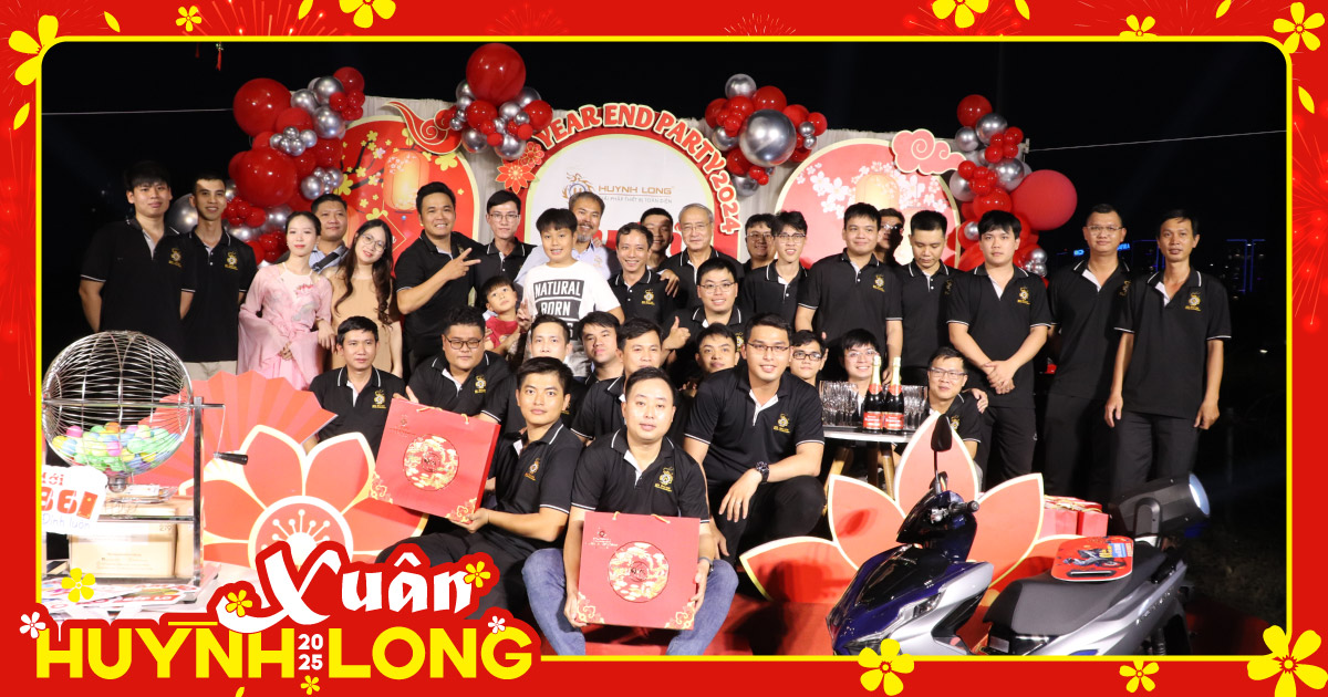 Chụp hình cùng Tổng Giám Đốc