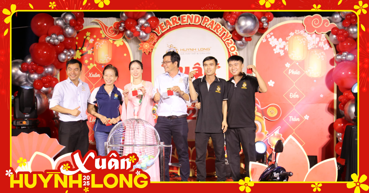 Giải nhì Year End Party
