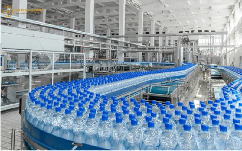 Dây chuyền chiết rót nước đóng chai gồm có những máy nào 5 Dây chuyền chiết rót nước tinh khiết yêu cầu nghiêm ngặt về vấn đề vệ sinh và bảo trì máy móc