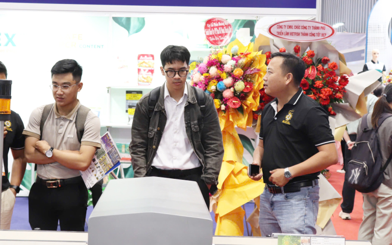 Cùng Huỳnh Long đồng hành tại triển lãm Vietfish 2025 3 Vietfish 2025 là cầu nối tri thức và công nghệ cho nhà đầu tư, sản xuất và phân phối